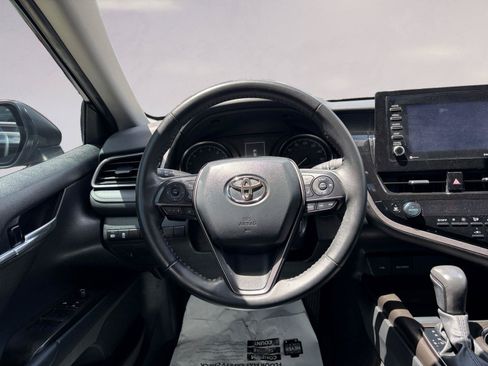 Used 2024 Toyota Camry SE FWD image 12
