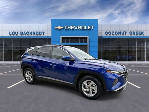 Used 2024 Hyundai Tucson SEL FWD image 2