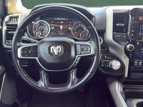 Used 2021 RAM 1500 Laramie AWD/4WD image 19