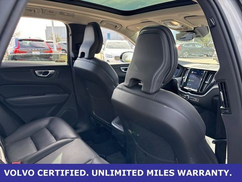 Certified 2025 Volvo XC60 B5 Core image 10