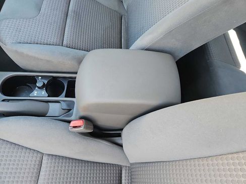 Used 2008 Nissan Sentra 2.0 S w/ Convenience Plus Pkg image 10