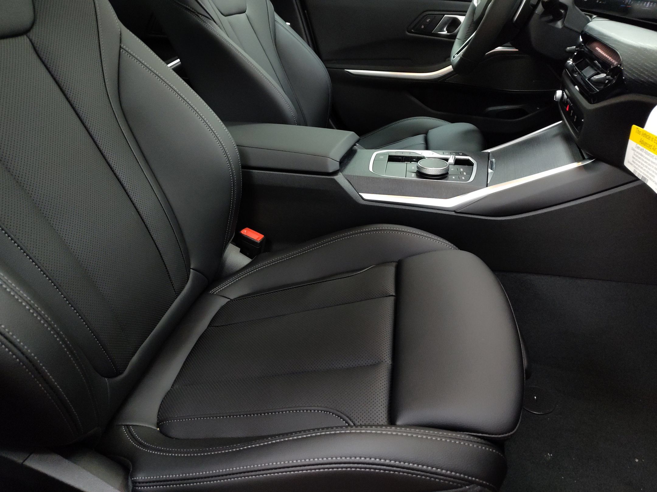 Used 2026 BMW 330i Sedan w/ M Sport Package RWD image 26