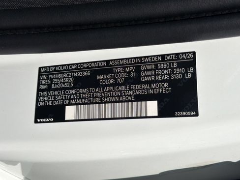 New 2026 Volvo XC60 T8 Plus w/ Protection Package Premier AWD/4WD image 24