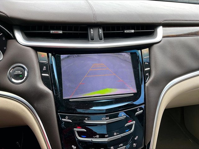 Used 2014 Cadillac XTS Luxury FWD image 23