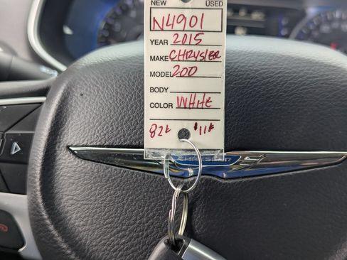 Used 2015 Chrysler 200 Limited w/ Convenience Group FWD image 33