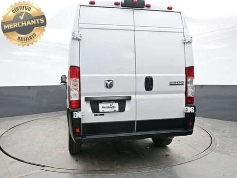 Used 2025 RAM ProMaster 2500 w/ Convenience Group FWD image 5