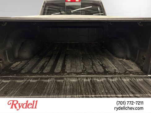 Used 2017 RAM 1500 Classic SLT w/ Protection Group AWD/4WD image 18