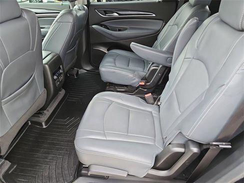 Used 2020 Buick Enclave Essence w/ Sound and Sites Package image 14