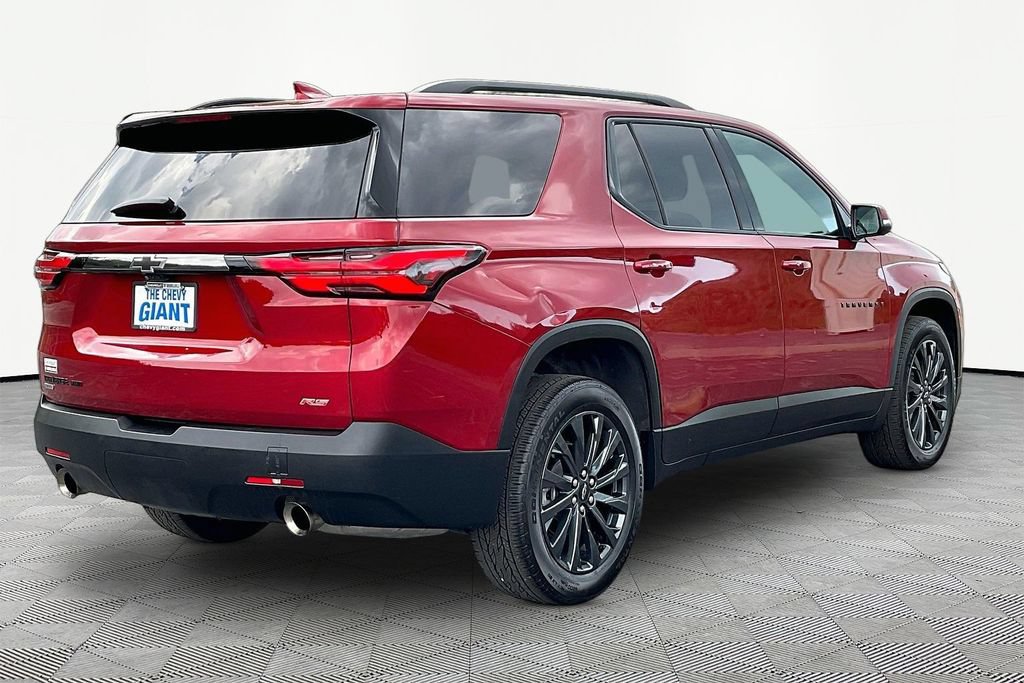 Used 2024 Chevrolet Traverse RS w/ LPO, Floor Liner Package AWD/4WD image 6