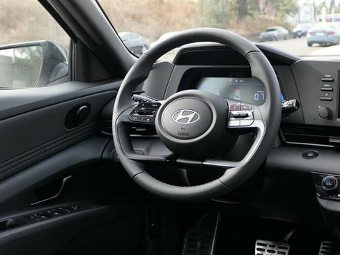 New 2025 Hyundai Elantra Sport image 25