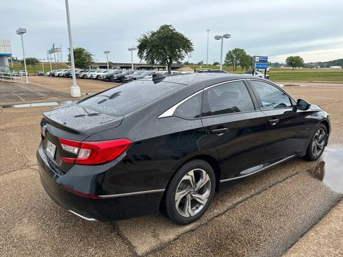 Used 2020 Honda Accord EX-L image 6