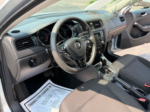 Used 2016 Volkswagen Jetta S FWD image 7