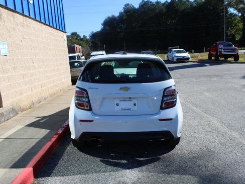 Used 2020 Chevrolet Sonic LT image 4