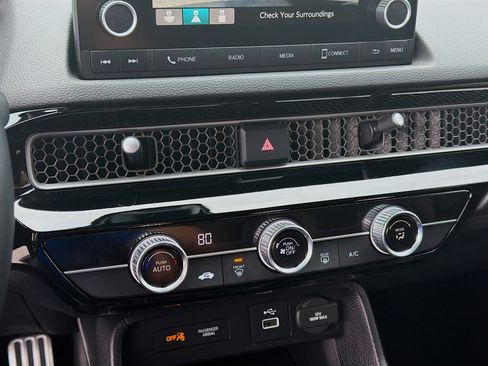 Used 2023 Honda Civic Sport image 14