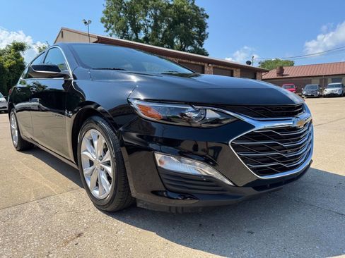 Used 2020 Chevrolet Malibu LT image 3