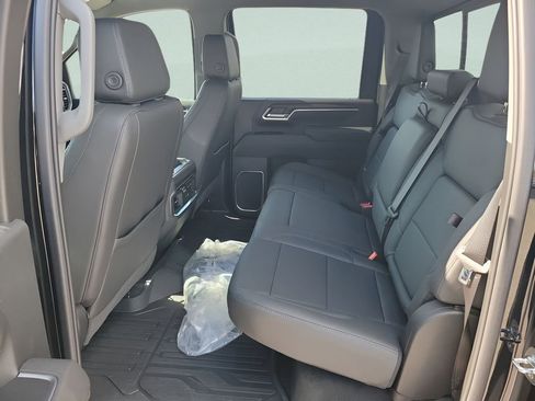 New 2026 GMC Sierra 2500 SLT w/ SLT Premium Package AWD/4WD image 23