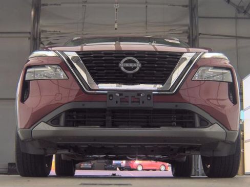 Used 2023 Nissan Rogue SL w/ SL Premium Package AWD/4WD image 3