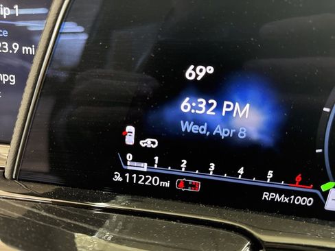 Used 2023 Cadillac Escalade Sport w/ LPO, ONYX Package image 1