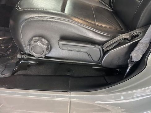 Used 2023 Jeep Wrangler Unlimited Sahara w/ Cold Weather Group image 17