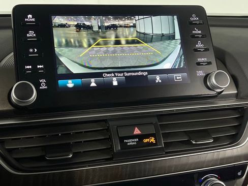 Used 2022 Honda Accord EX-L image 19