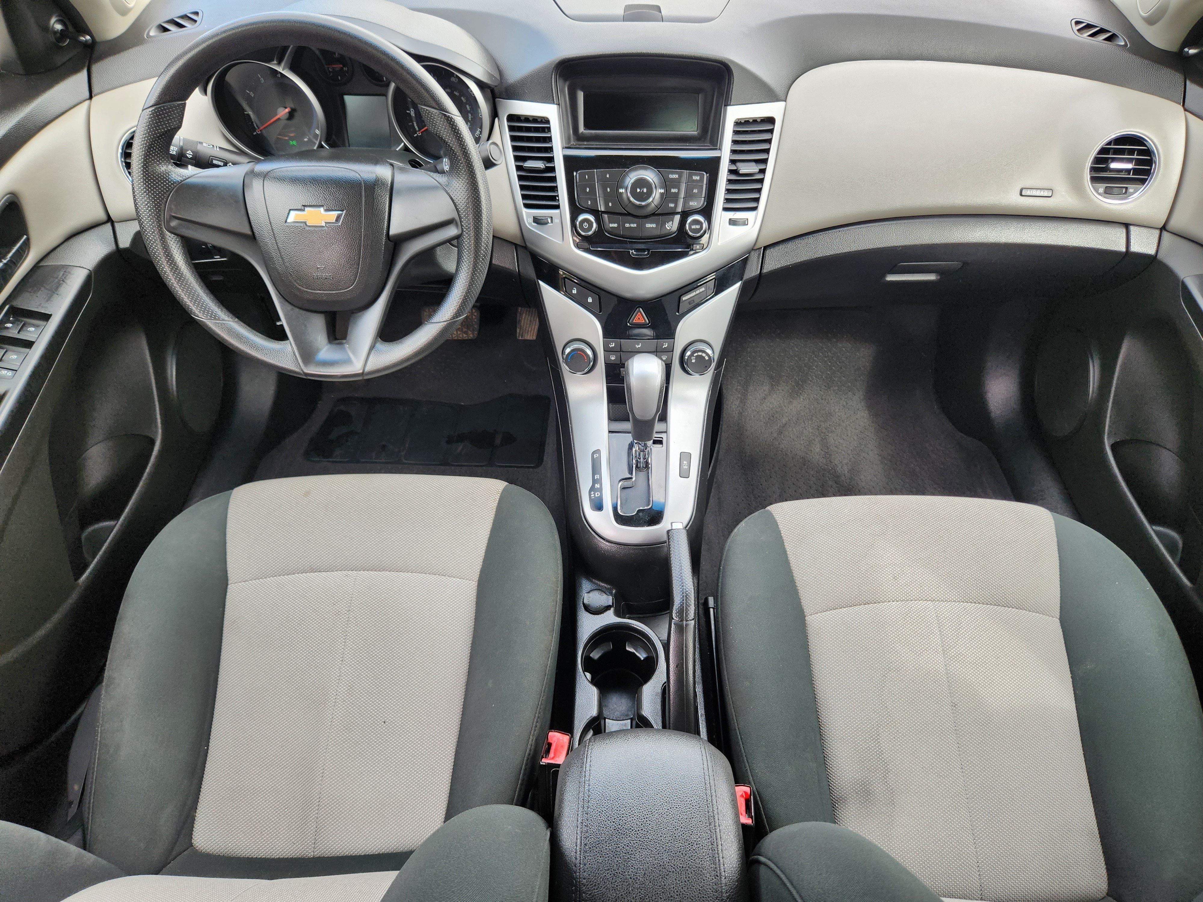Used 2011 Chevrolet Cruze LS FWD image 18