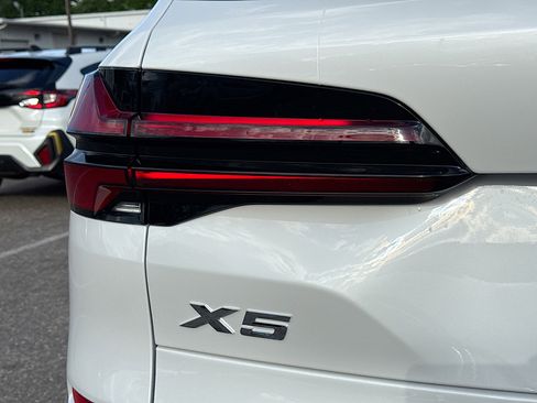 New 2026 BMW X5 sDrive40i w/ M Sport Package image 10