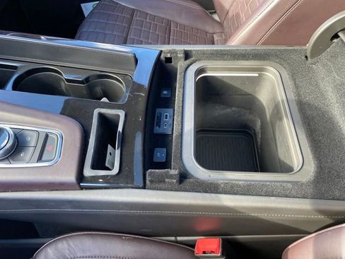 Certified 2022 Cadillac Escalade Premium Luxury Platinum image 14