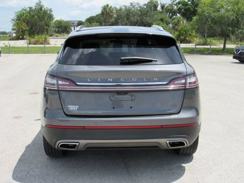 Used 2022 Lincoln Nautilus Reserve FWD image 5