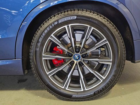 Used 2022 BMW X5 xDrive45e w/ M Sport Package image 8