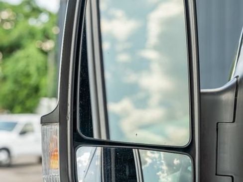 Used 2016 Mercedes-Benz Sprinter 2500 image 14