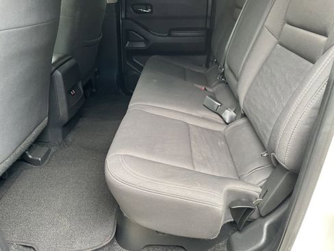 Used 2023 Nissan Frontier SV image 38