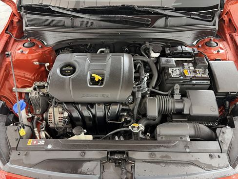 Used 2023 Kia Forte LXS w/ LXS Technology Package image 11