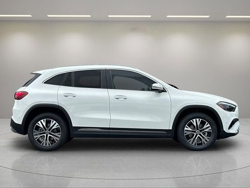 New 2025 Mercedes-Benz GLA 250 image 3