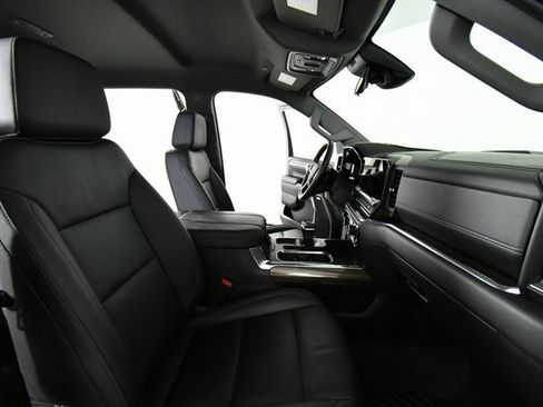 Used 2025 Chevrolet Silverado 1500 LT Trail Boss w/ Convenience Package II image 23