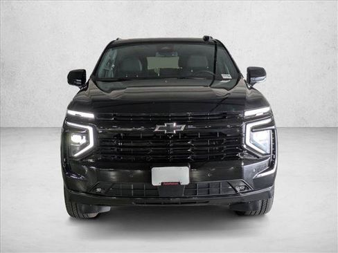 Used 2025 Chevrolet Suburban RST w/ Comfort Package AWD/4WD image 2