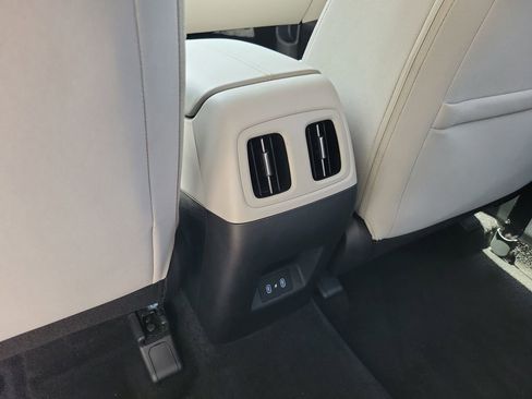 Used 2025 Hyundai Tucson SEL FWD image 11