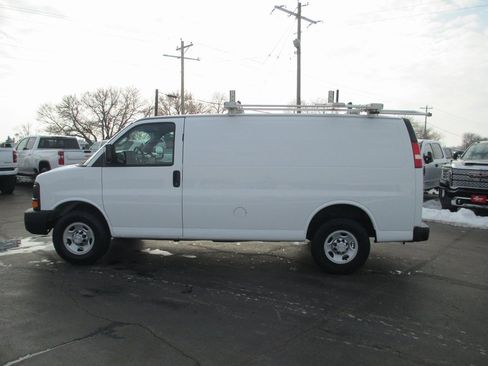 Used 2016 Chevrolet Express 2500 Work Van image 8