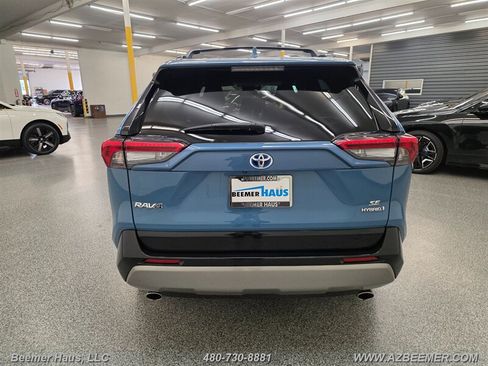 Used 2023 Toyota RAV4 SE w/ Convenience Package AWD/4WD image 6