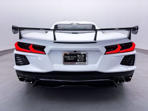 Used 2021 Chevrolet Corvette Stingray Preferred Cpe w/ Engine Appearance Package RWD image 17
