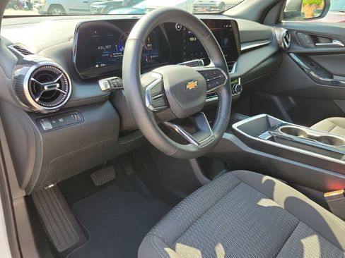 Certified 2025 Chevrolet Equinox LT FWD image 20
