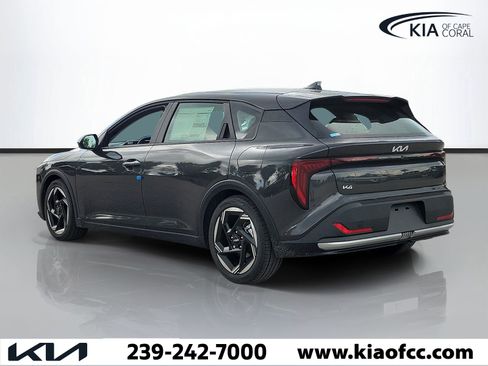 New 2026 Kia K4 EX FWD image 4