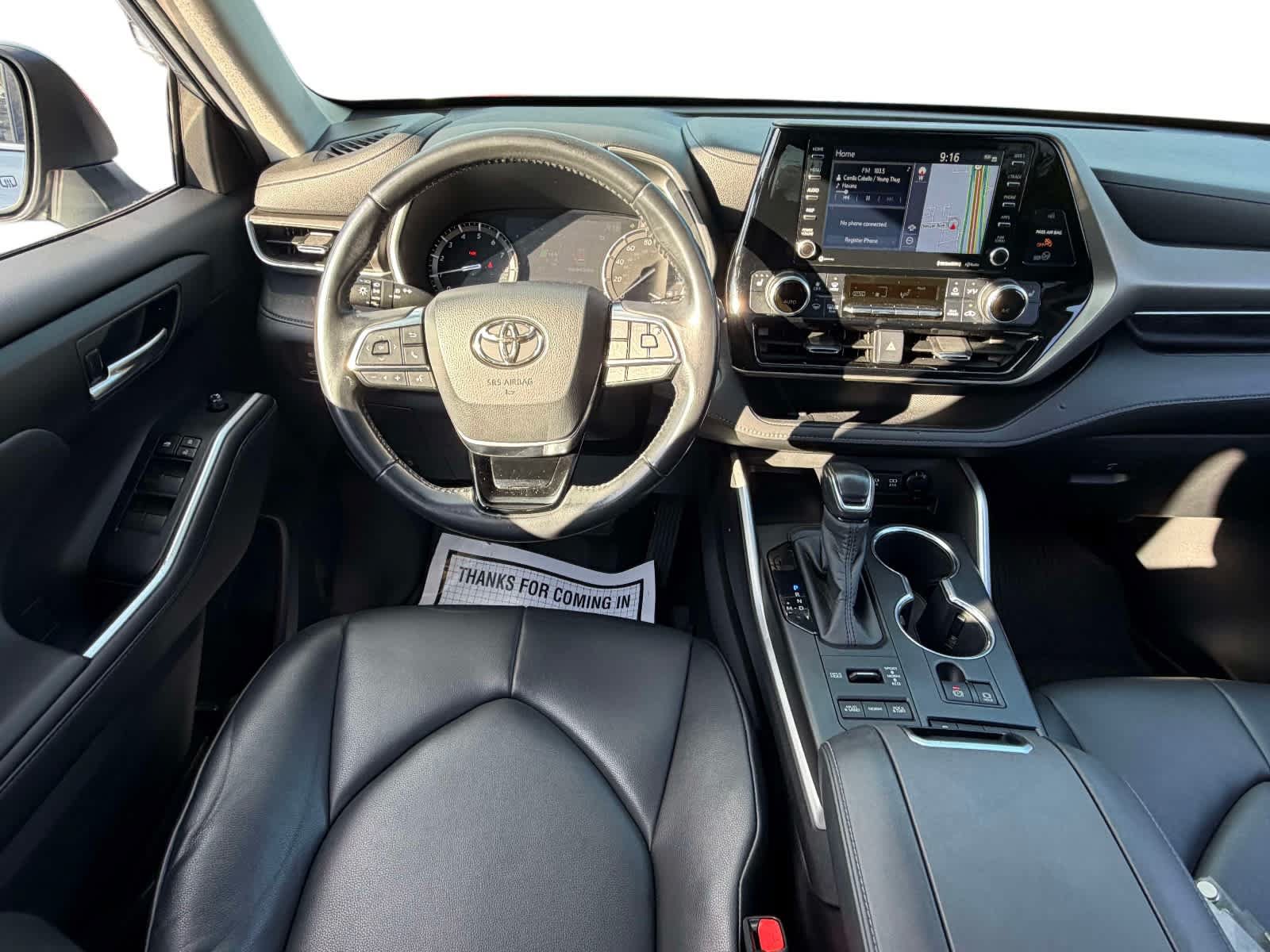 Used 2020 Toyota Highlander XLE AWD/4WD image 17