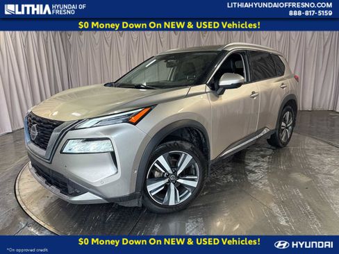 Used 2021 Nissan Rogue Platinum image 1