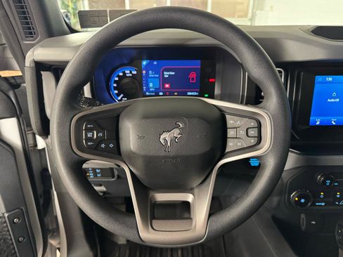 Used 2022 Ford Bronco 4-Door image 18