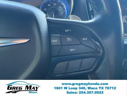 Used 2022 Chrysler 300 S RWD image 27