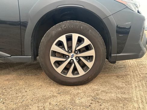 Used 2024 Subaru Outback Premium AWD/4WD image 16