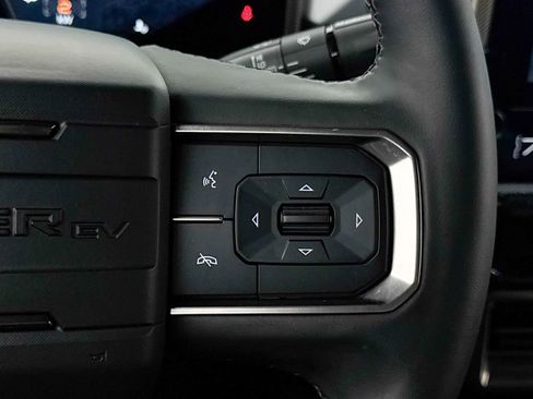 Used 2025 GMC Hummer EV 2X image 61