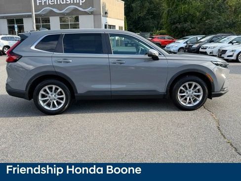 Used 2024 Honda CR-V EX image 4