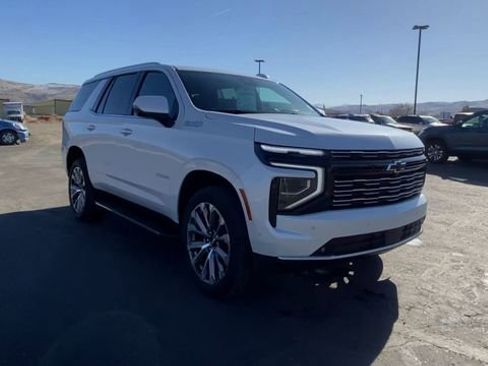 Certified 2025 Chevrolet Tahoe High Country image 2
