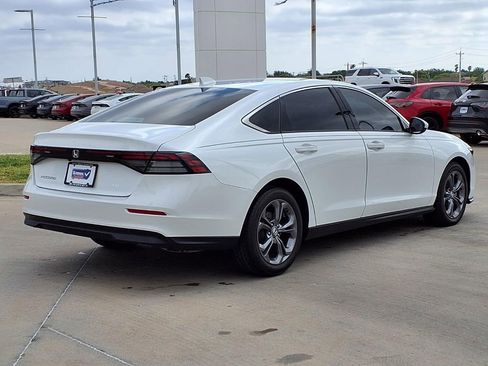 Used 2024 Honda Accord EX image 7